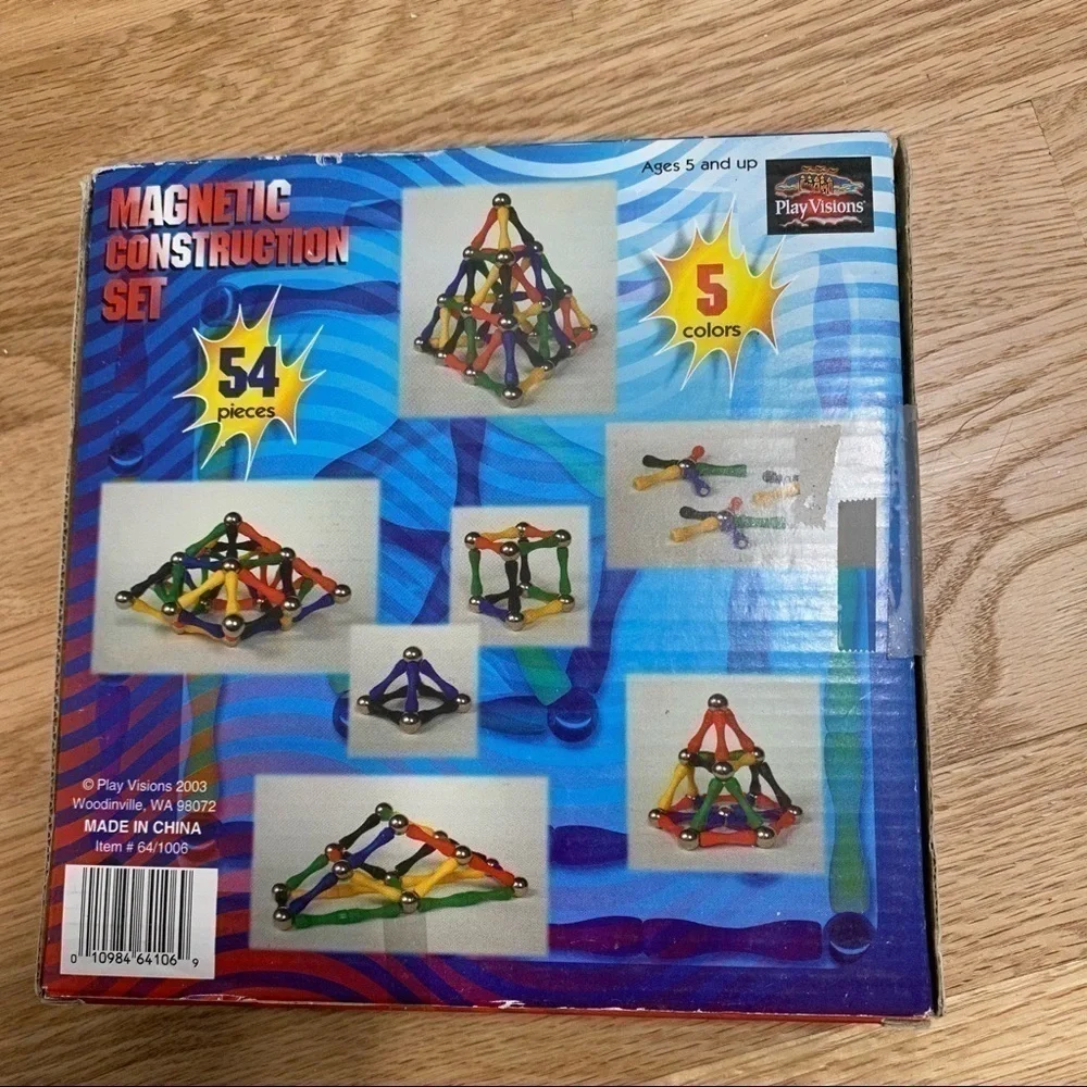 Magnetic Construction Set Toy NWT 54 Pieces Colorful Building Imagination